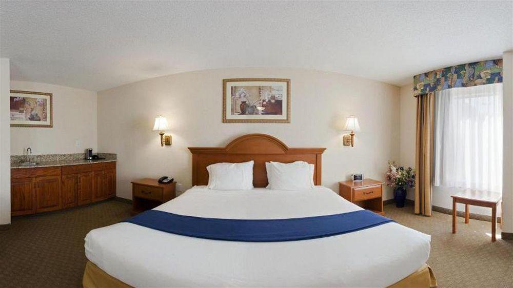 Hotel Clarion Pointe New Bern Pokoj fotografie